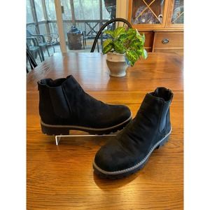 ESPRIT Women's 8 Black Sam Chelsea Boot Faux Suede Back Zip Ankle Bootie Boots